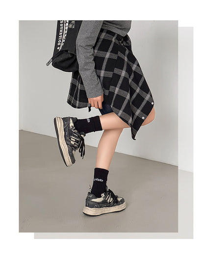 Thick soled fashionable versatile dissolving shoes black white sneakers