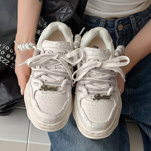Thick soled fashionable versatile dissolving shoes black sneakers