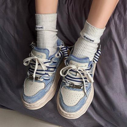 Thick soled fashionable versatile dissolving shoes black white sneakers