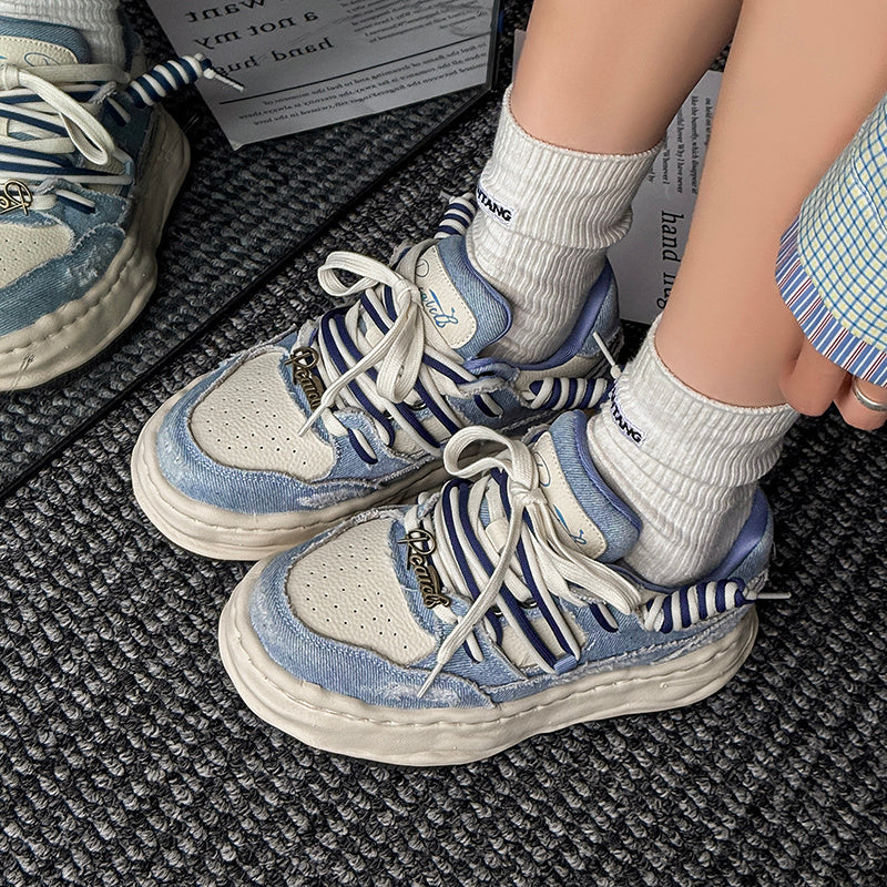 Thick soled fashionable versatile dissolving shoes black white sneakers