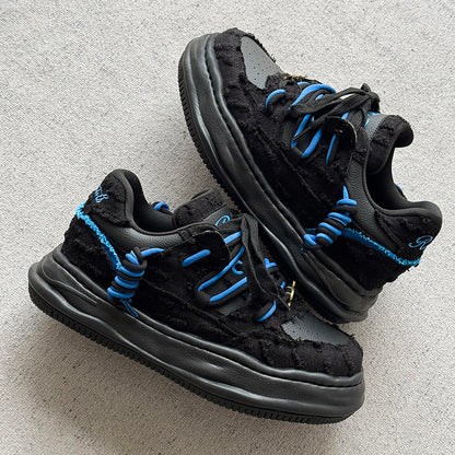 Thick soled fashionable versatile dissolving shoes black sneakers